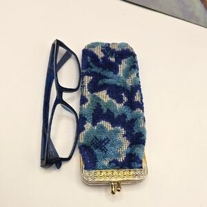 Vintage Germany Carpet Eyeglass Case Kisslock Pouch